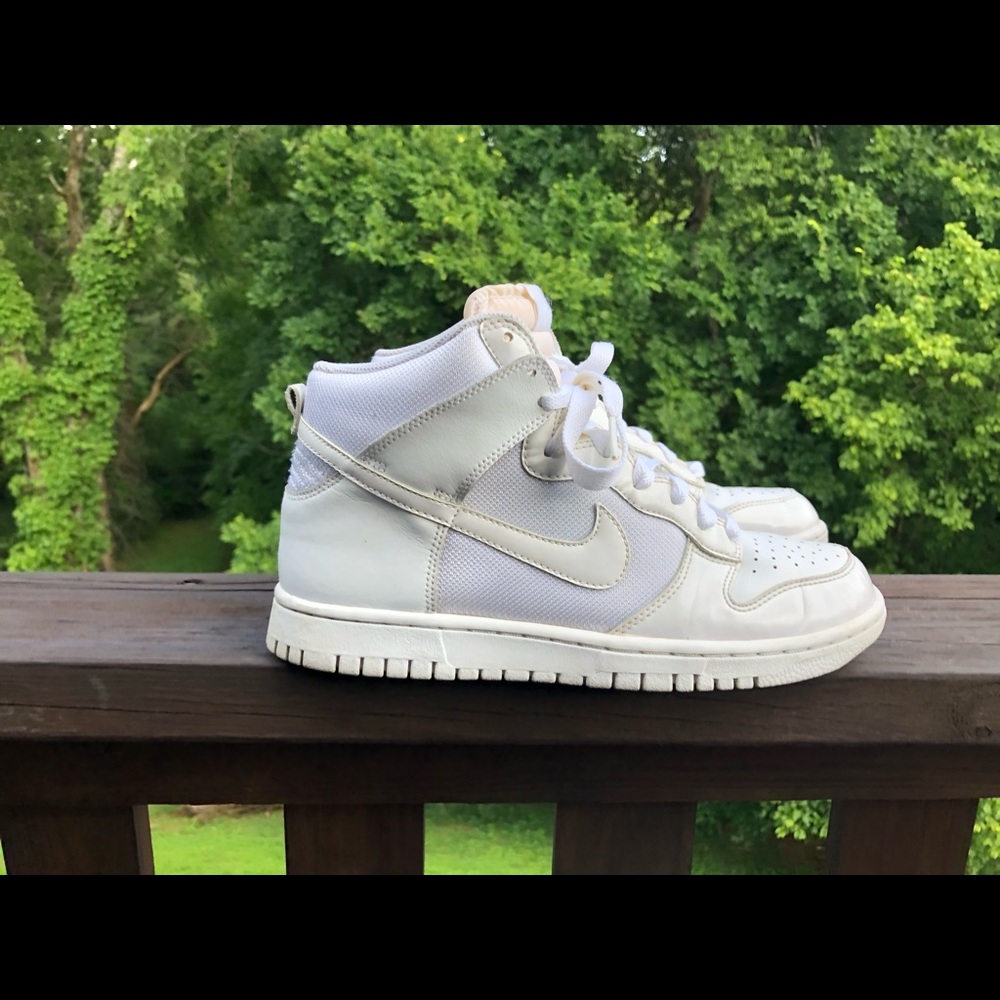NIKE DUNK HIGH TRIPLE WHITE SB 2008
